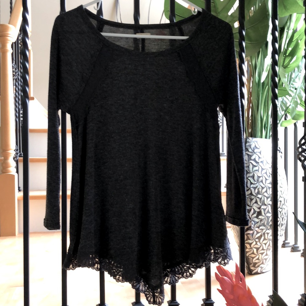 Hollister Dark Gray Long-Sleeve Scalloped Edge Shirt Top Size S - Picture 3 of 8